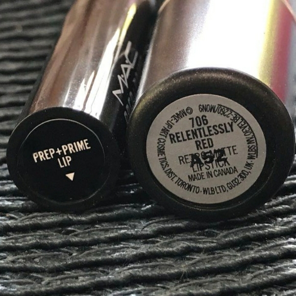 MAC Lashes To Lips Kit: Relentlessly Red Lipstick, Mini MacStack + *BNIB - Picture 13 of 16
